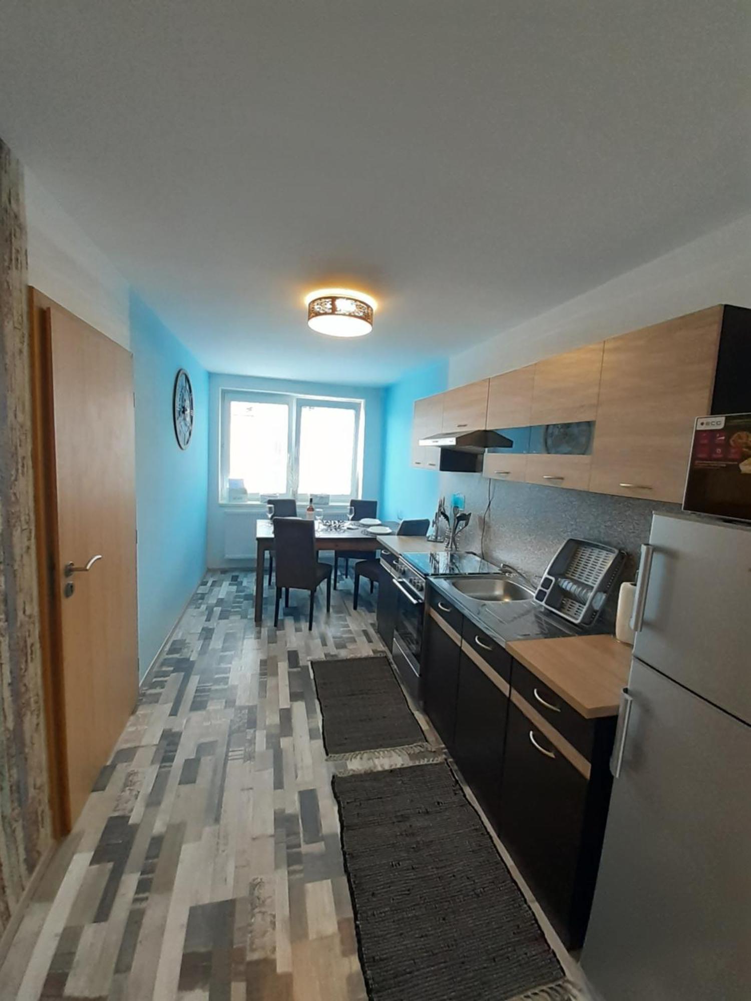 Apartman S Privatni Virivkou Bzenec Buitenkant foto